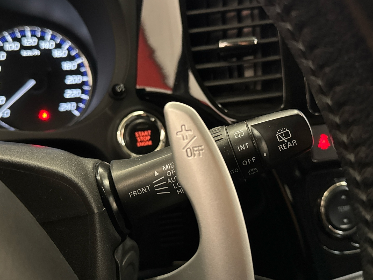 MITSUBISHI Outlander 2016