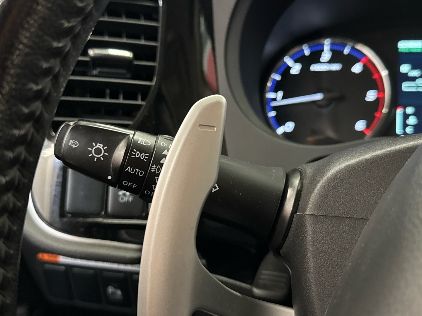 MITSUBISHI Outlander 2016