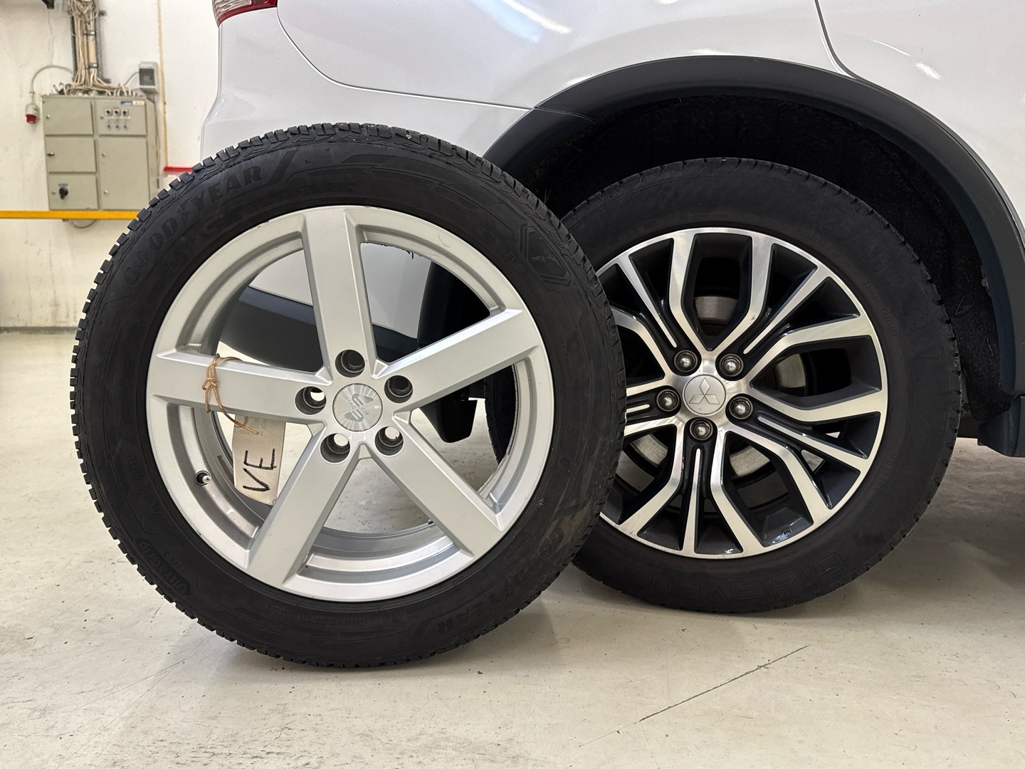 MITSUBISHI Outlander 2016