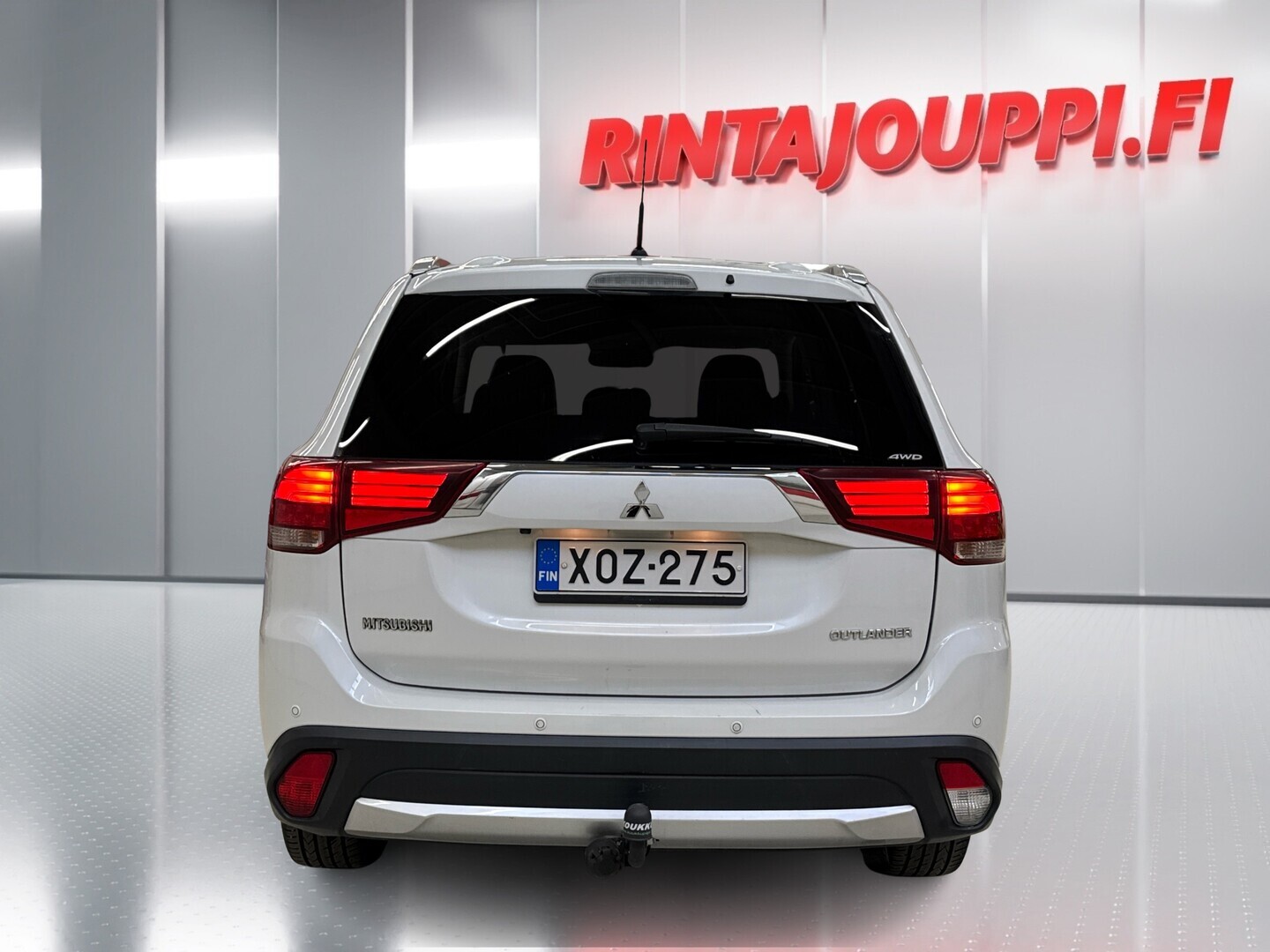 MITSUBISHI Outlander 2016