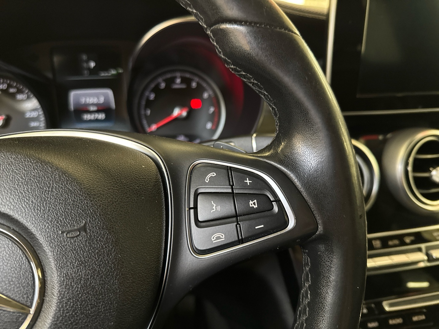 MERCEDES-BENZ GLC 2017