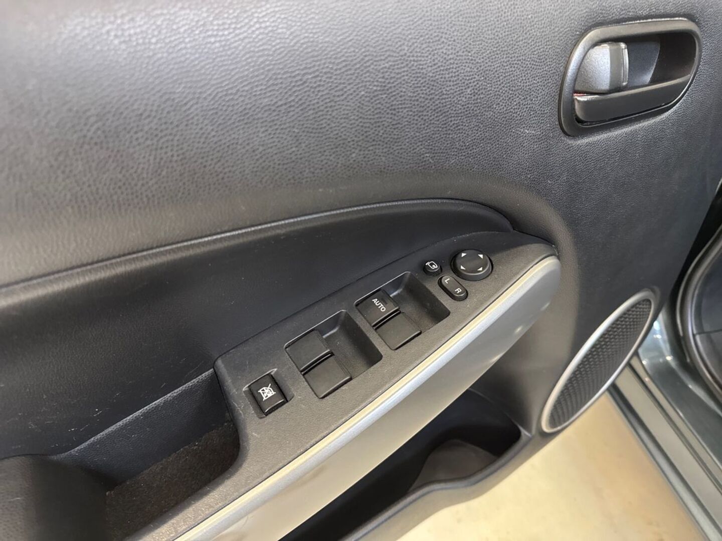 MAZDA Mazda2 2008