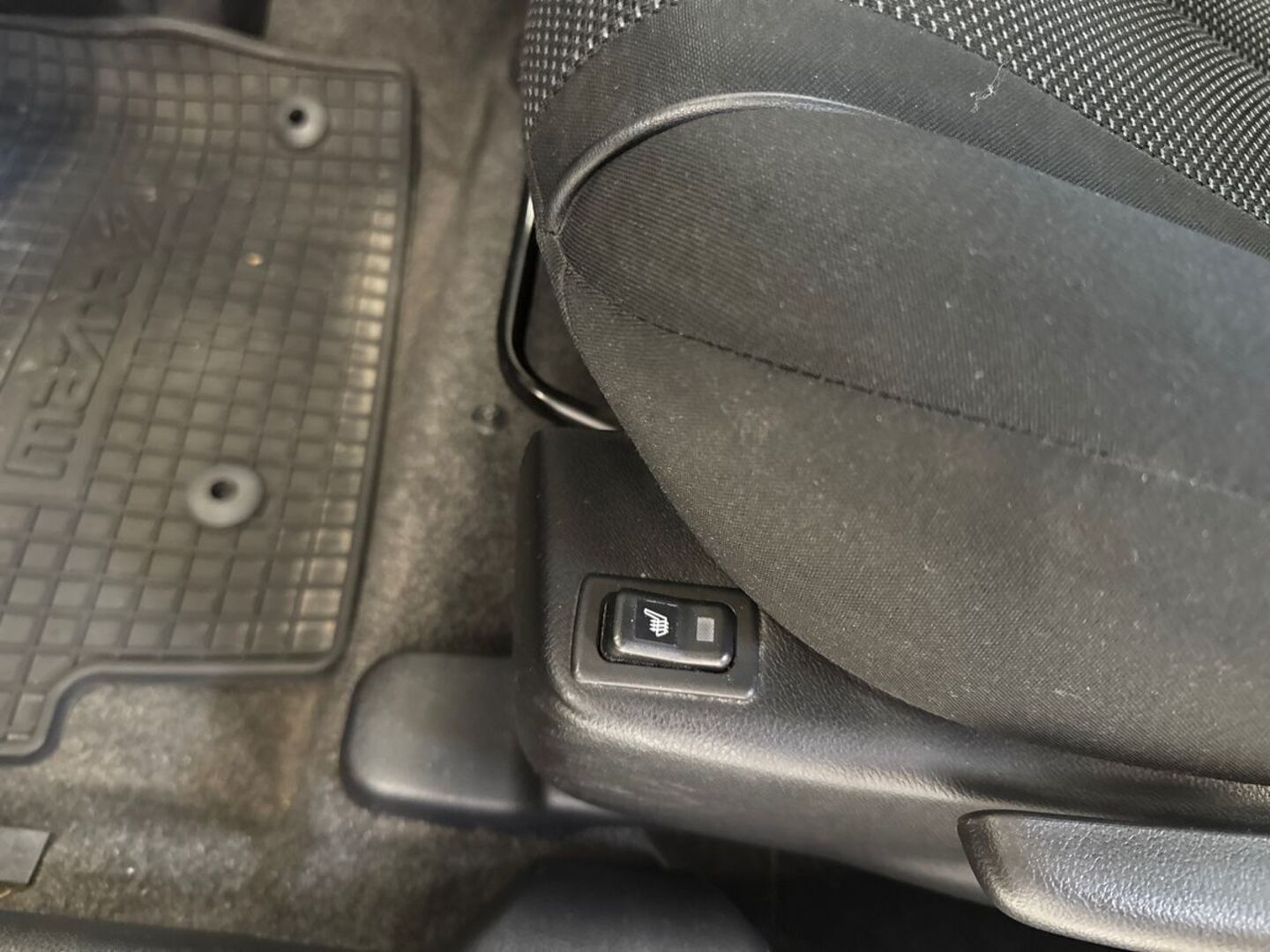 MAZDA Mazda2 2008