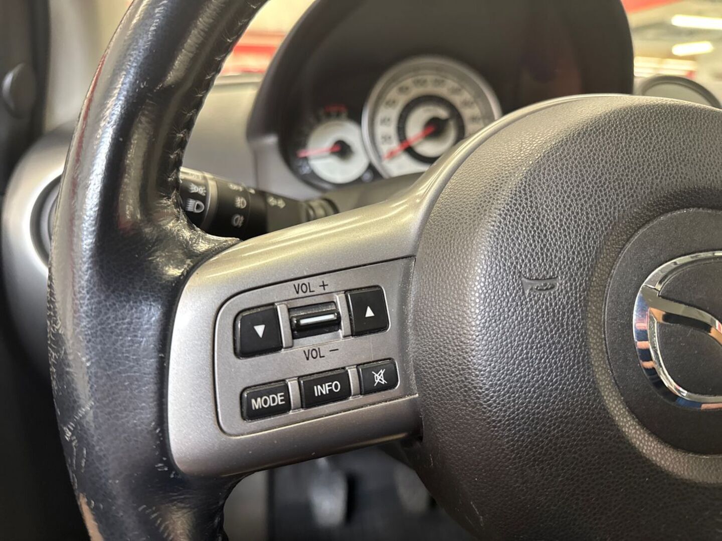 MAZDA Mazda2 2008