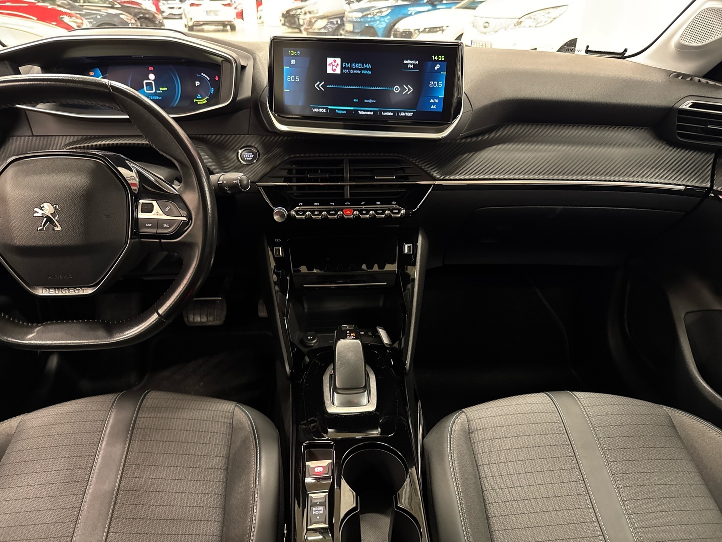 PEUGEOT e-208 2020