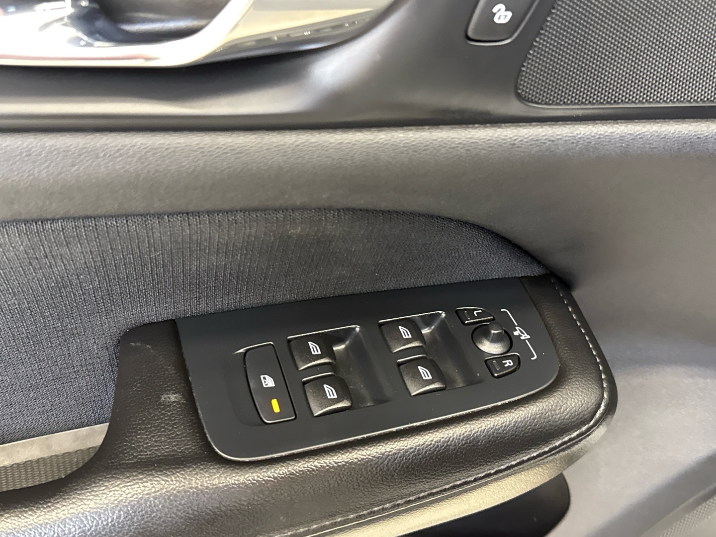 VOLVO V60 Cross Country 2019