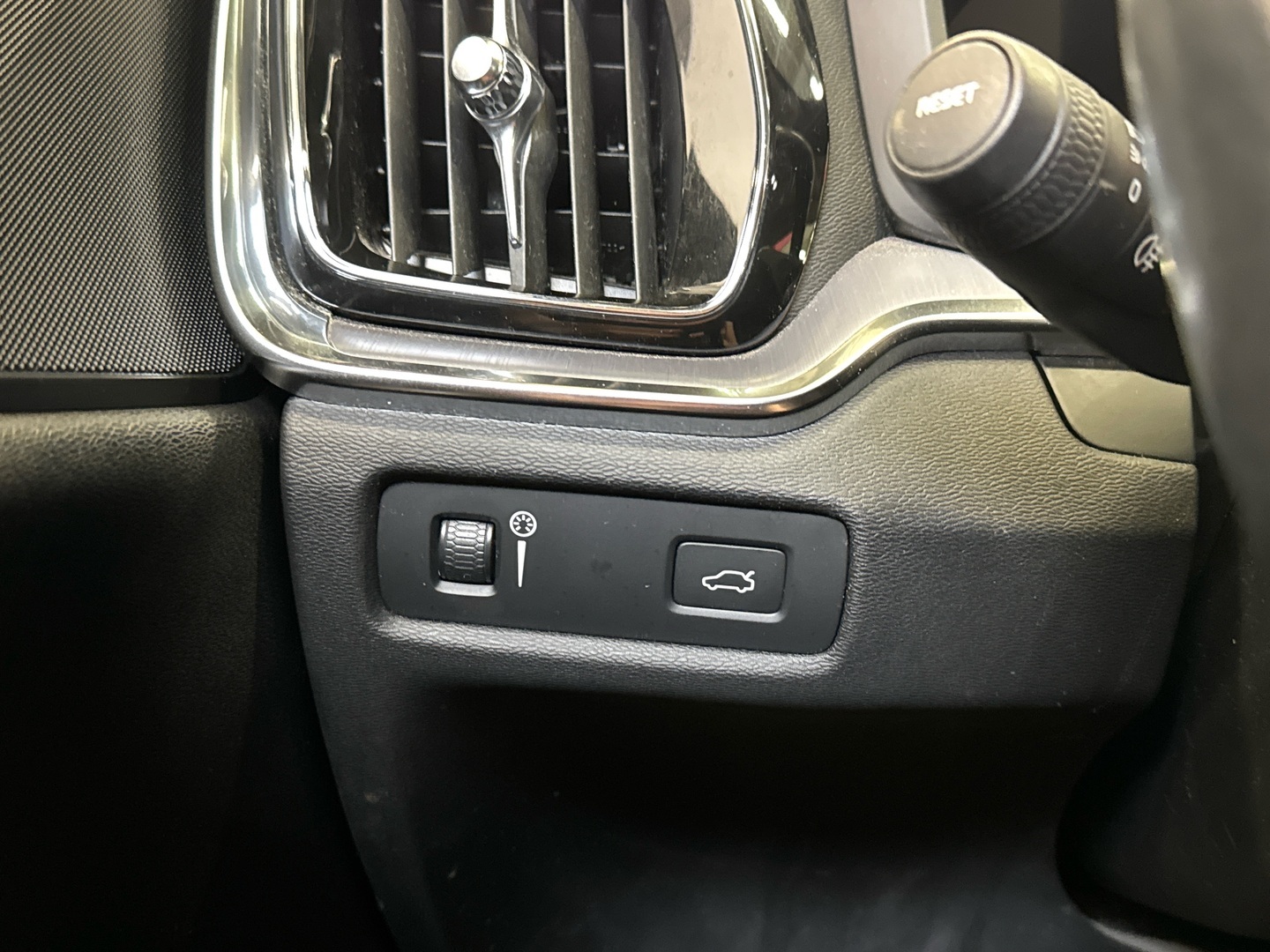 VOLVO V60 Cross Country 2019
