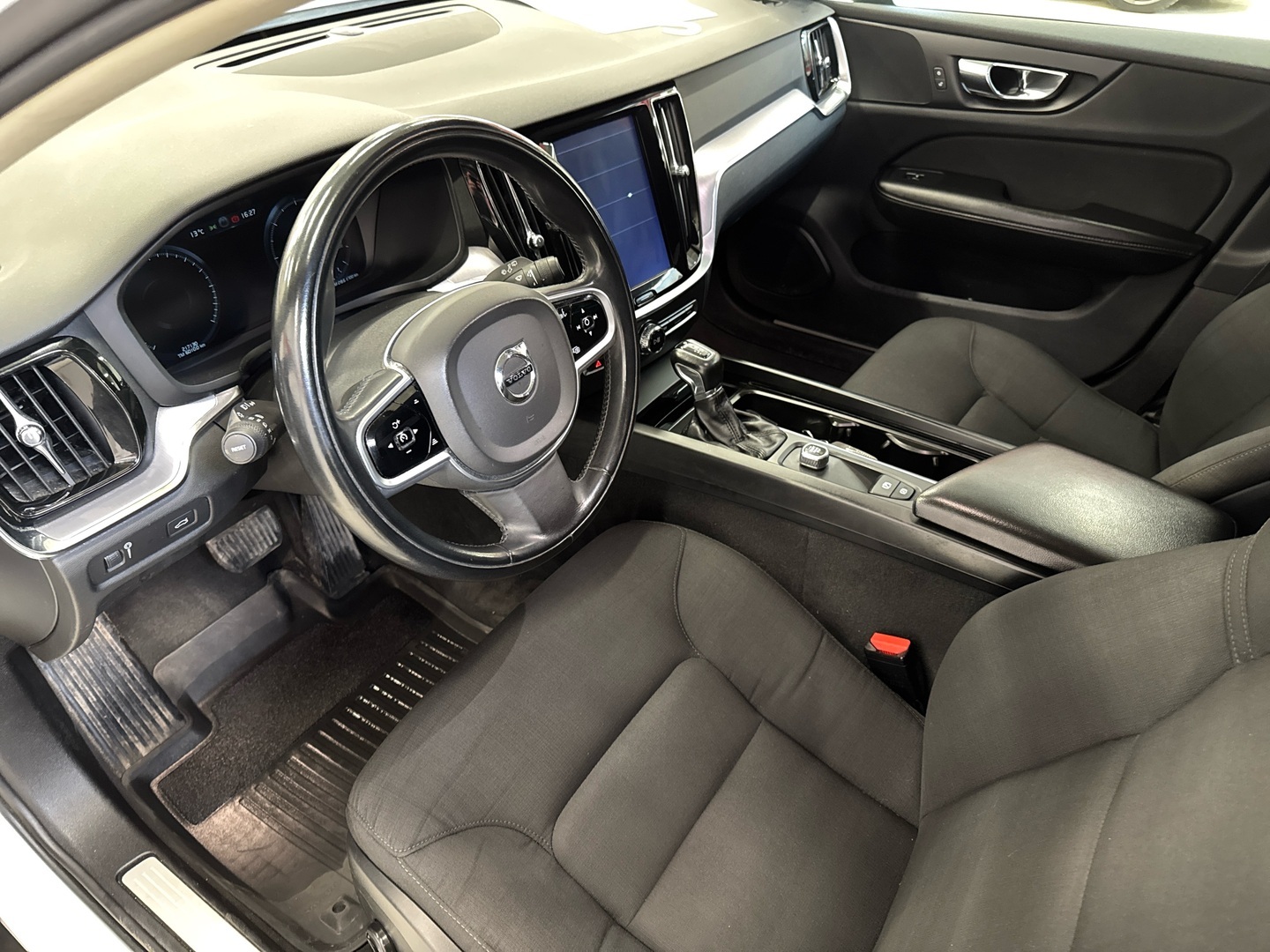 VOLVO V60 Cross Country 2019