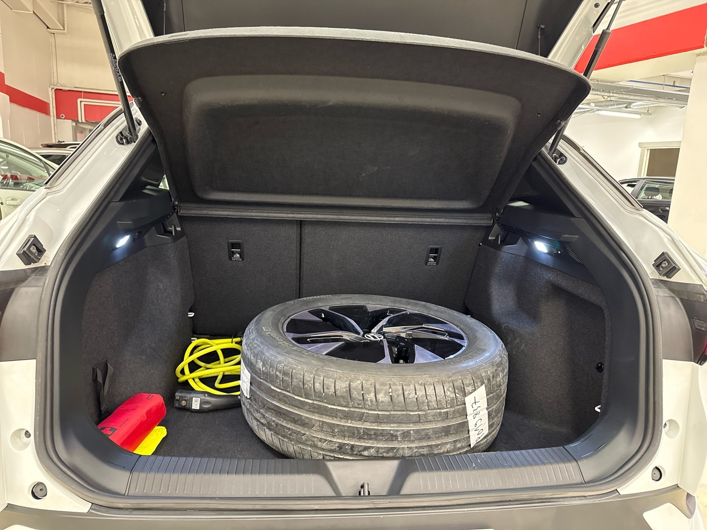 VOLKSWAGEN ID.4 2023