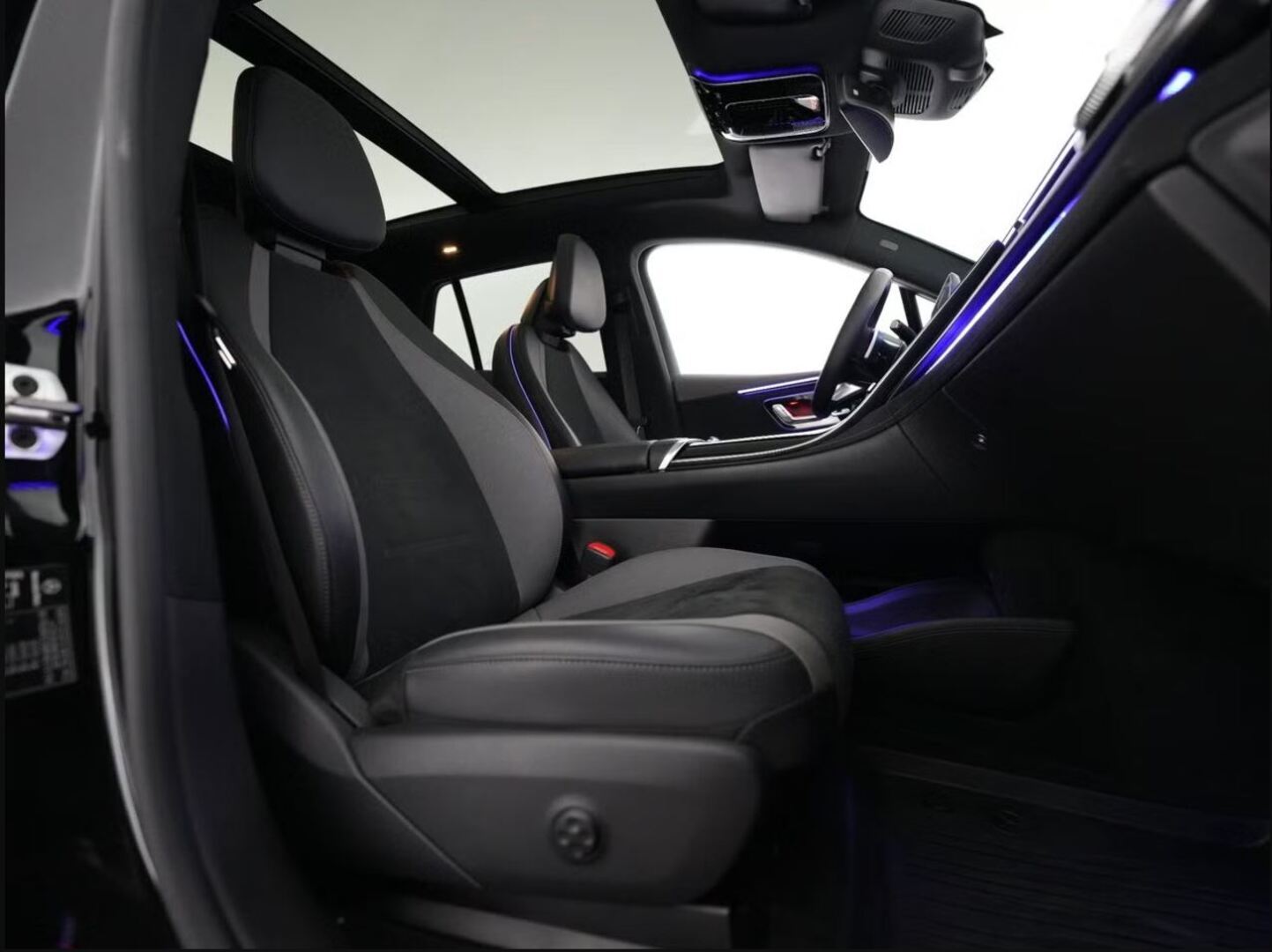 MERCEDES-BENZ EQE SUV 2023