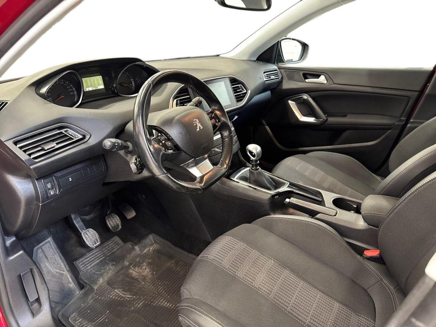 PEUGEOT 308 2019