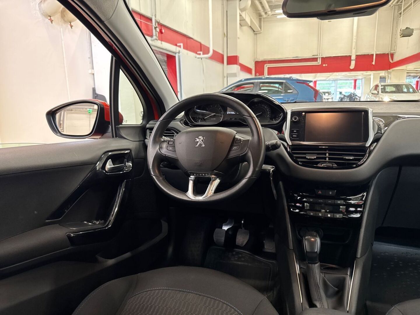 PEUGEOT 208 2019