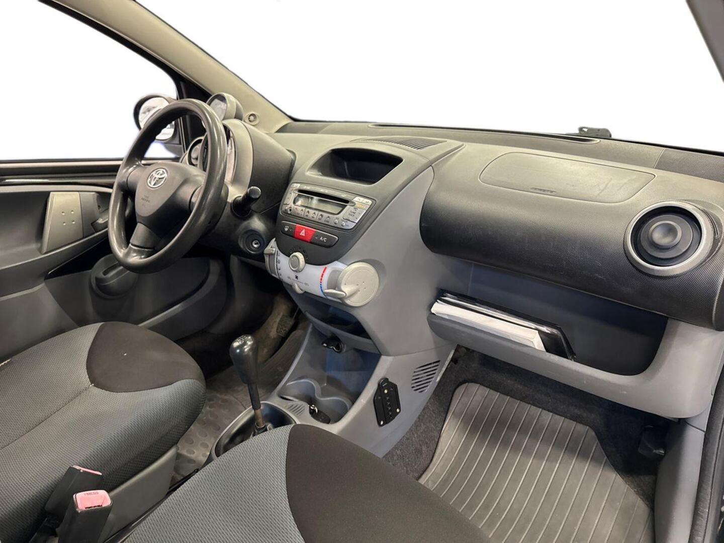 TOYOTA AYGO 2006