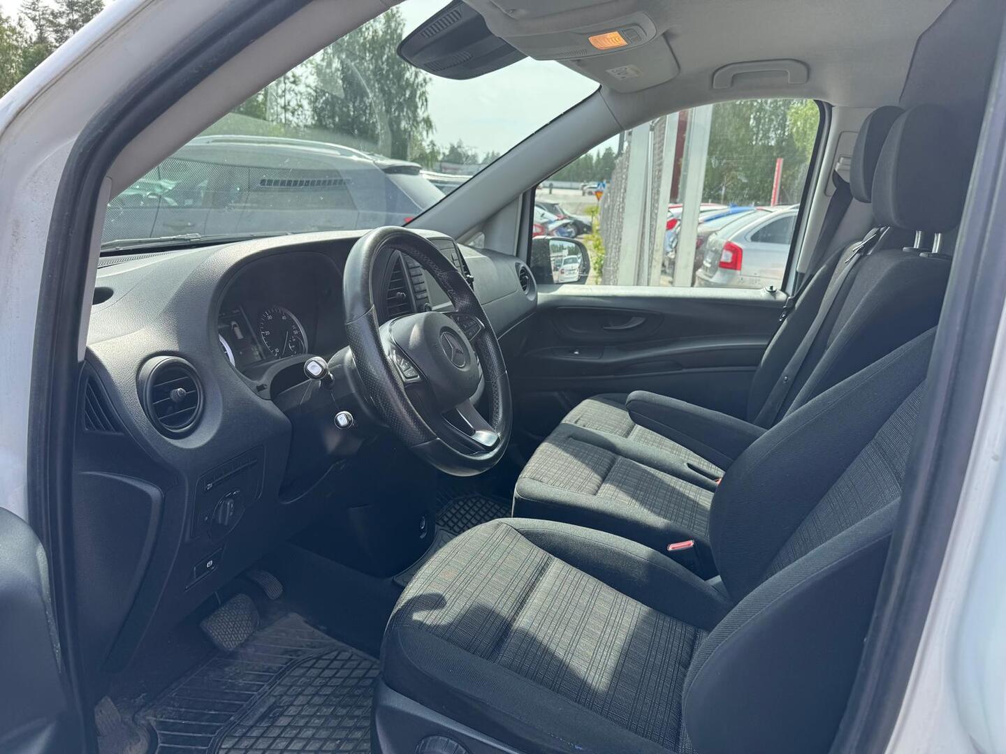 MERCEDES-BENZ Vito 2015