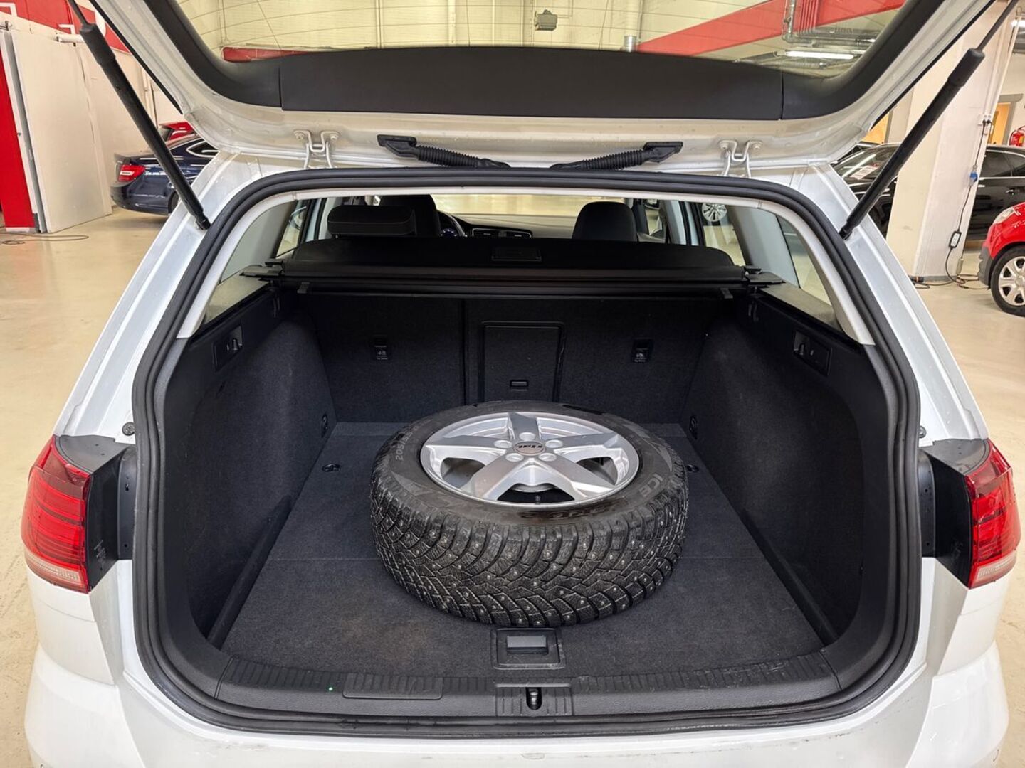 VOLKSWAGEN Golf 2018