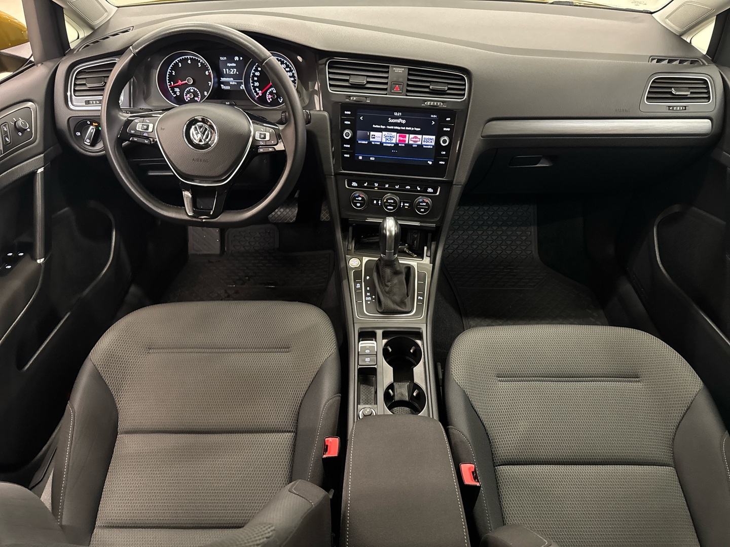 VOLKSWAGEN Golf 2018