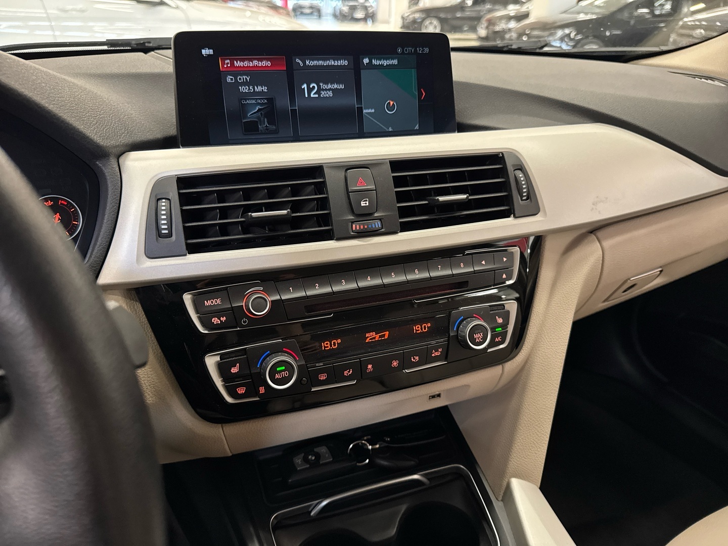 BMW 320 2018