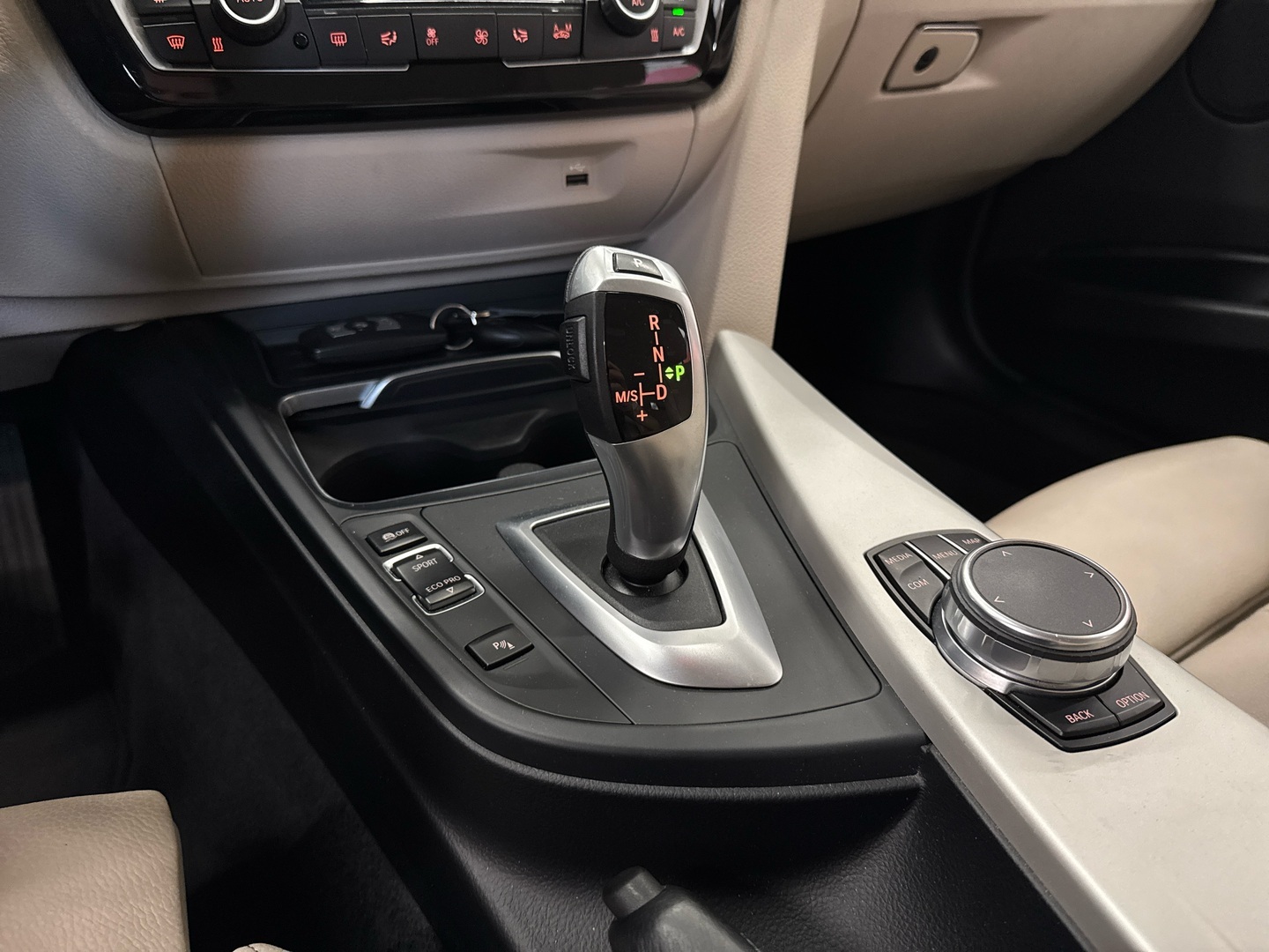 BMW 320 2018