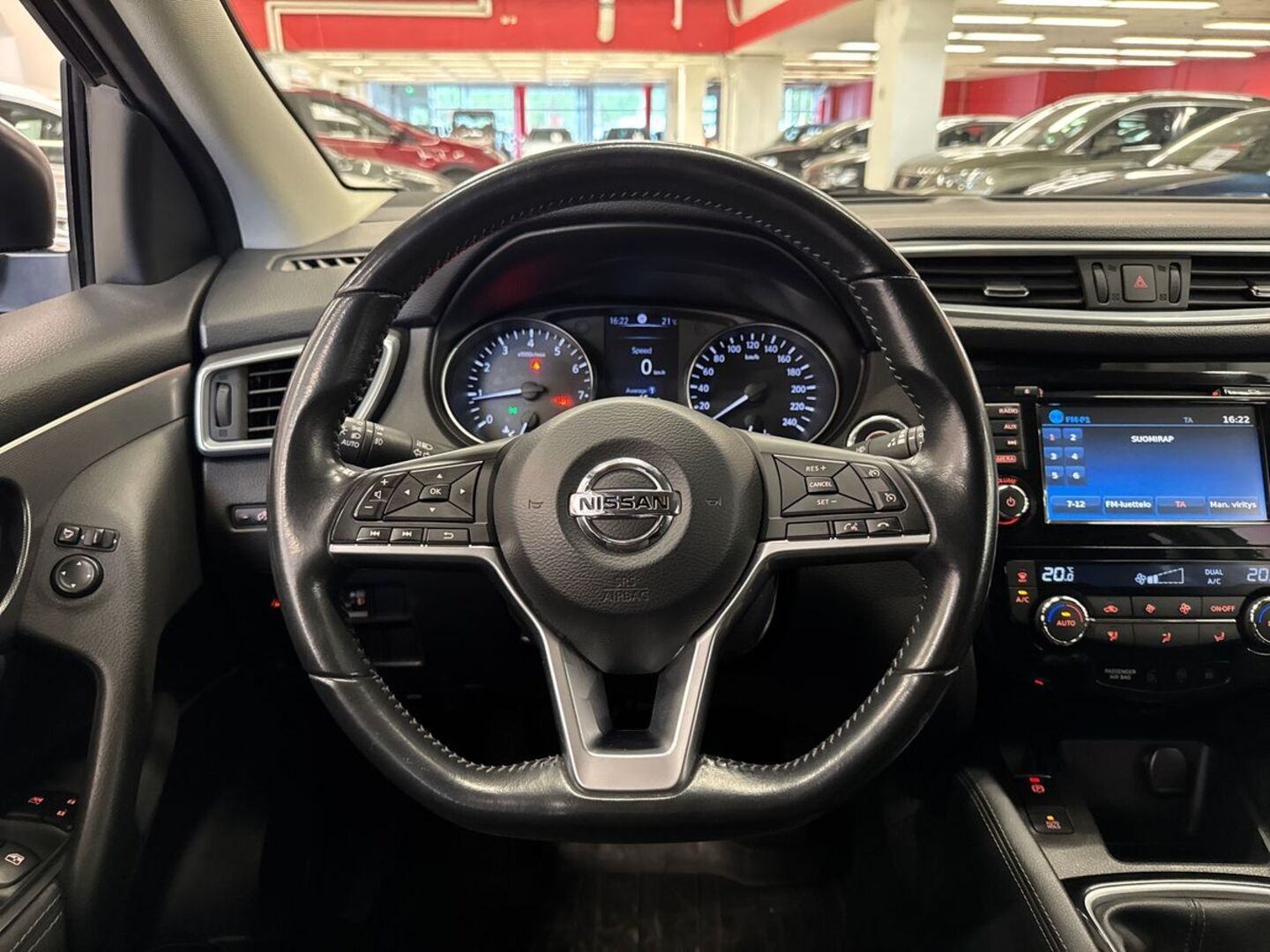 NISSAN Qashqai 2018