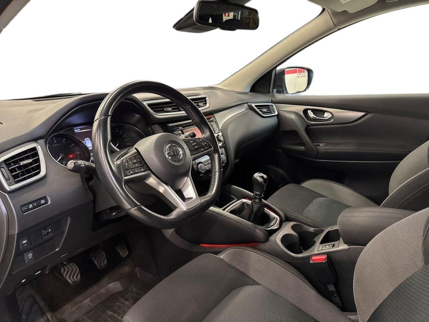 NISSAN Qashqai 2018