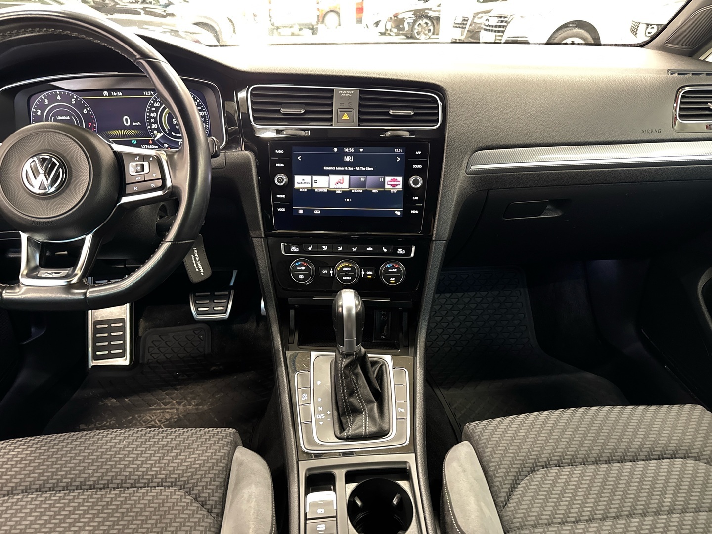 VOLKSWAGEN Golf 2019