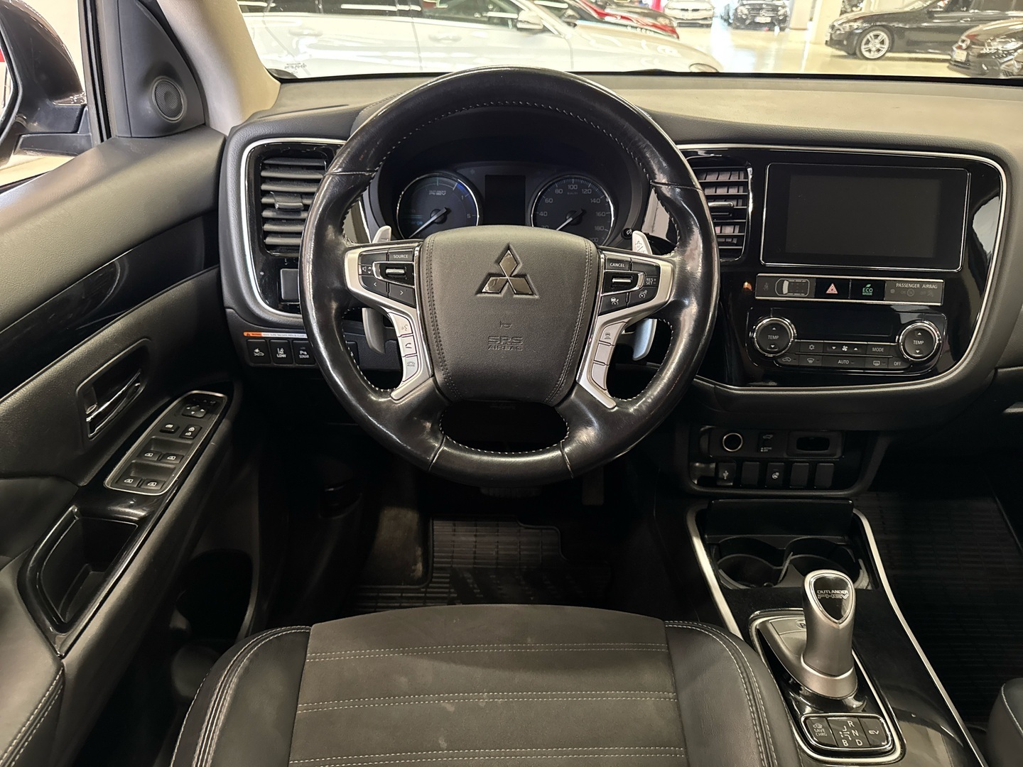MITSUBISHI Outlander PHEV 2019