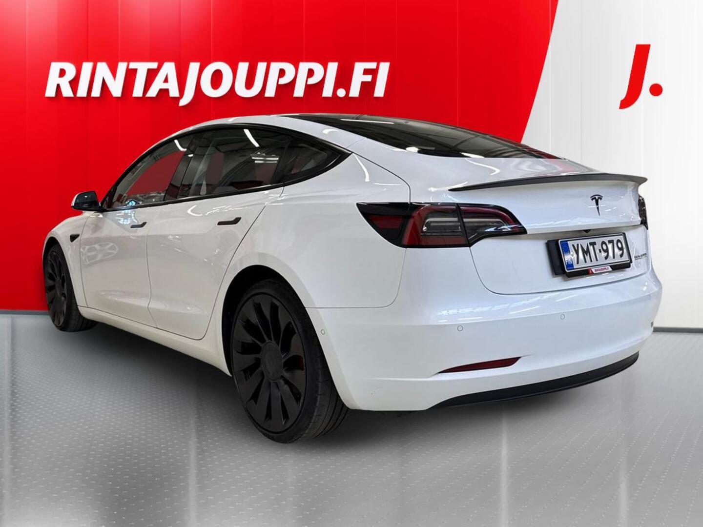 TESLA Model 3 2022