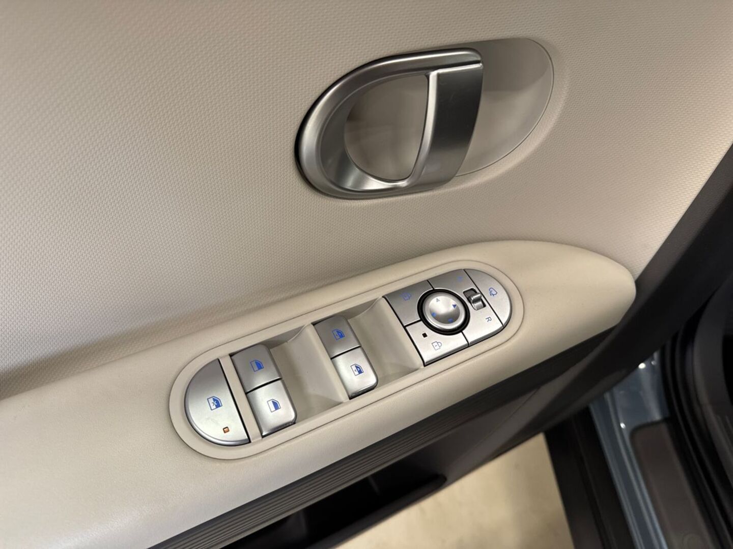 HYUNDAI IONIQ 5 14