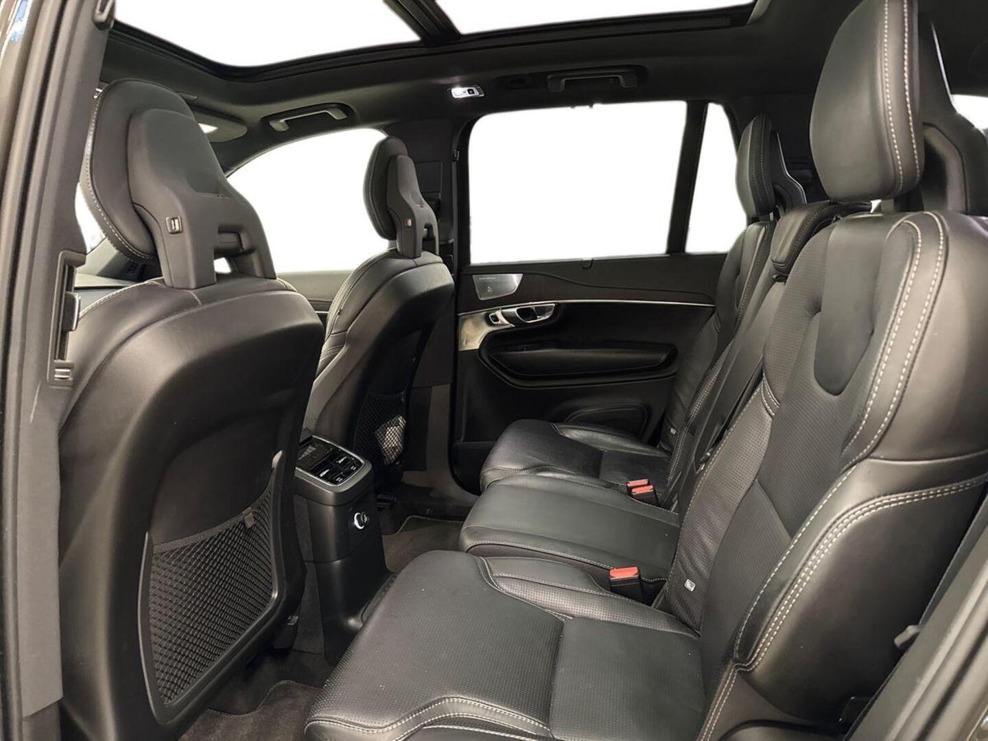 VOLVO XC90 10