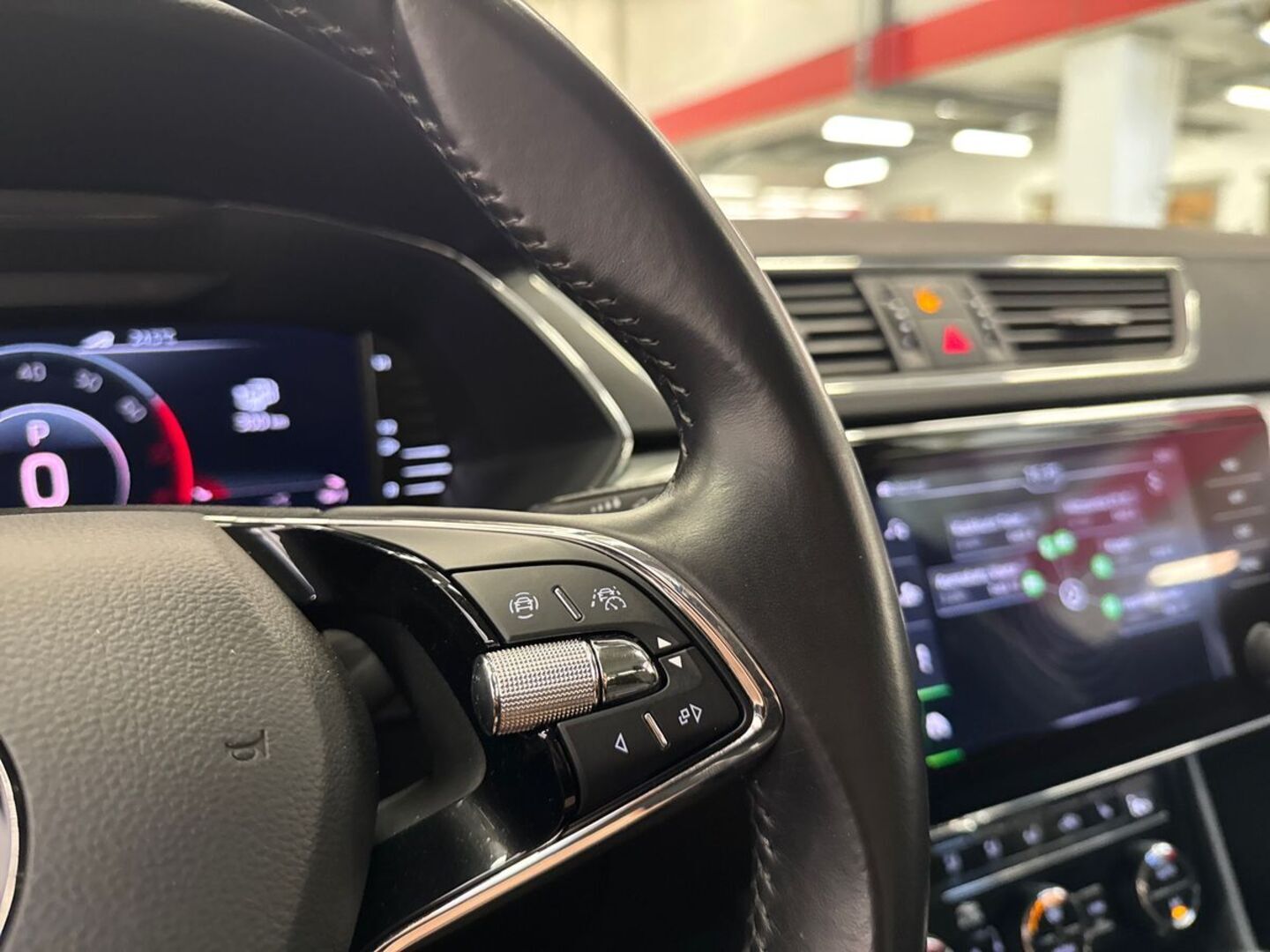 SKODA Superb 21