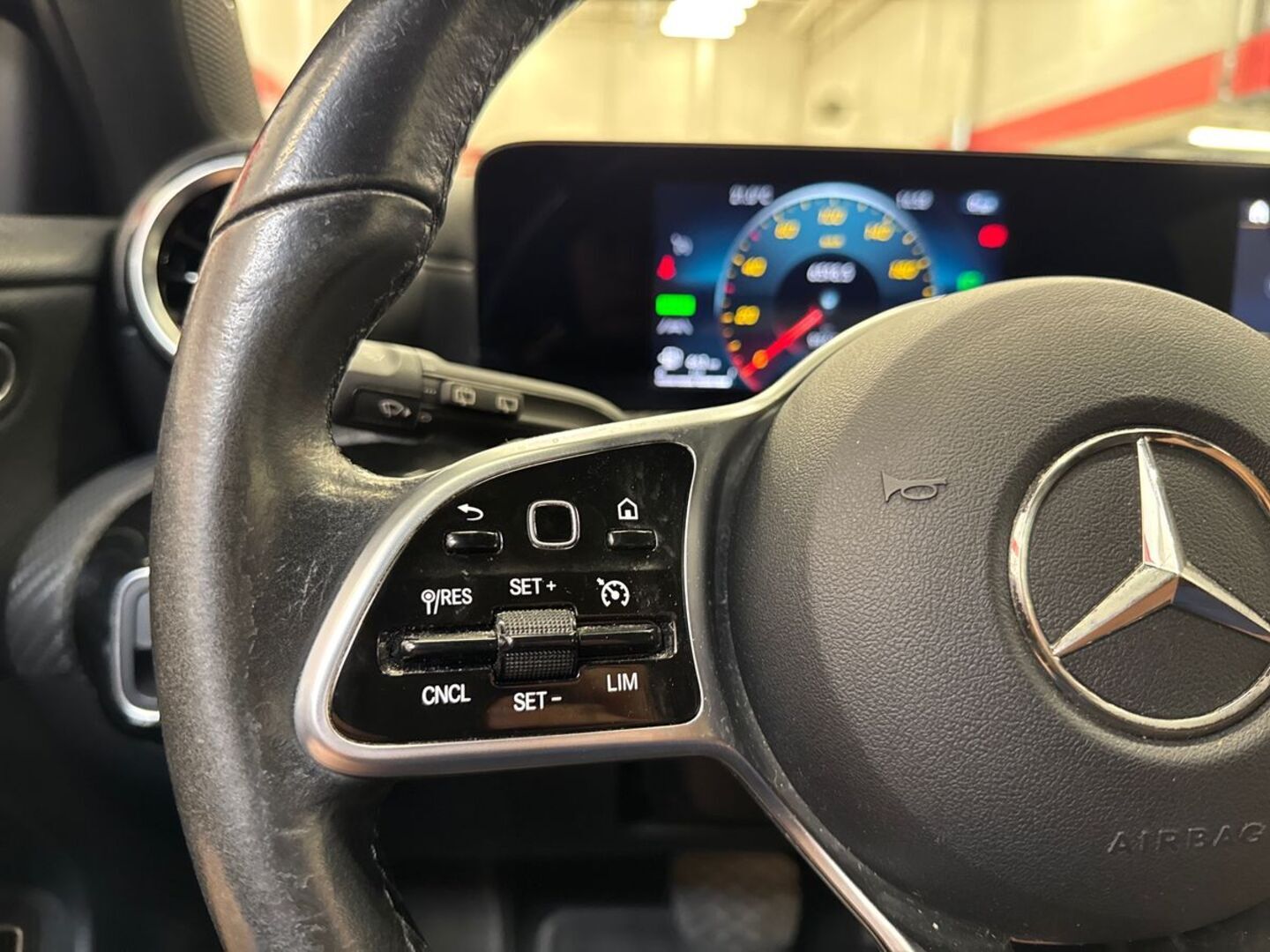 MERCEDES-BENZ A 2021