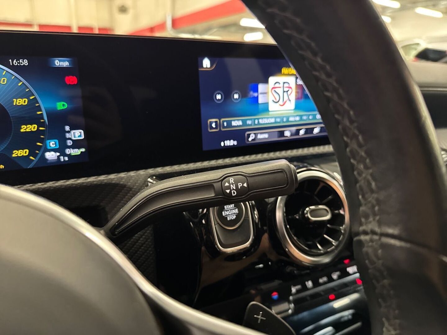 MERCEDES-BENZ A 2021