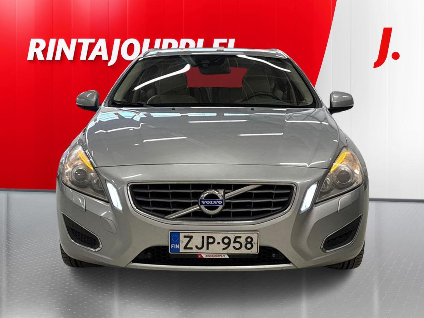 VOLVO V60 2012