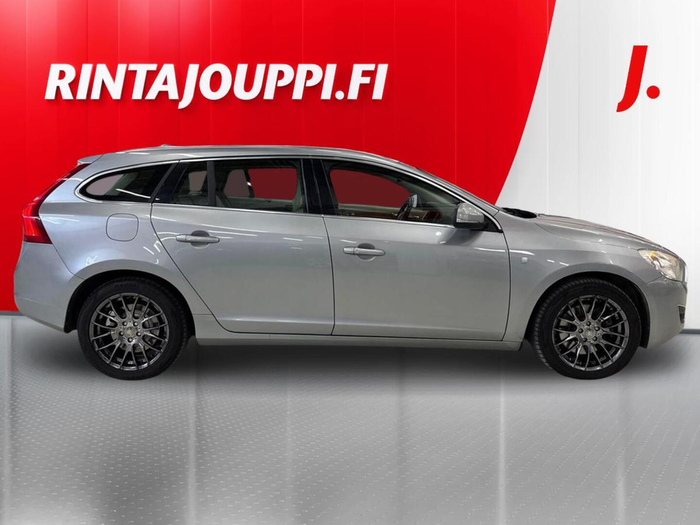 VOLVO V60 2012