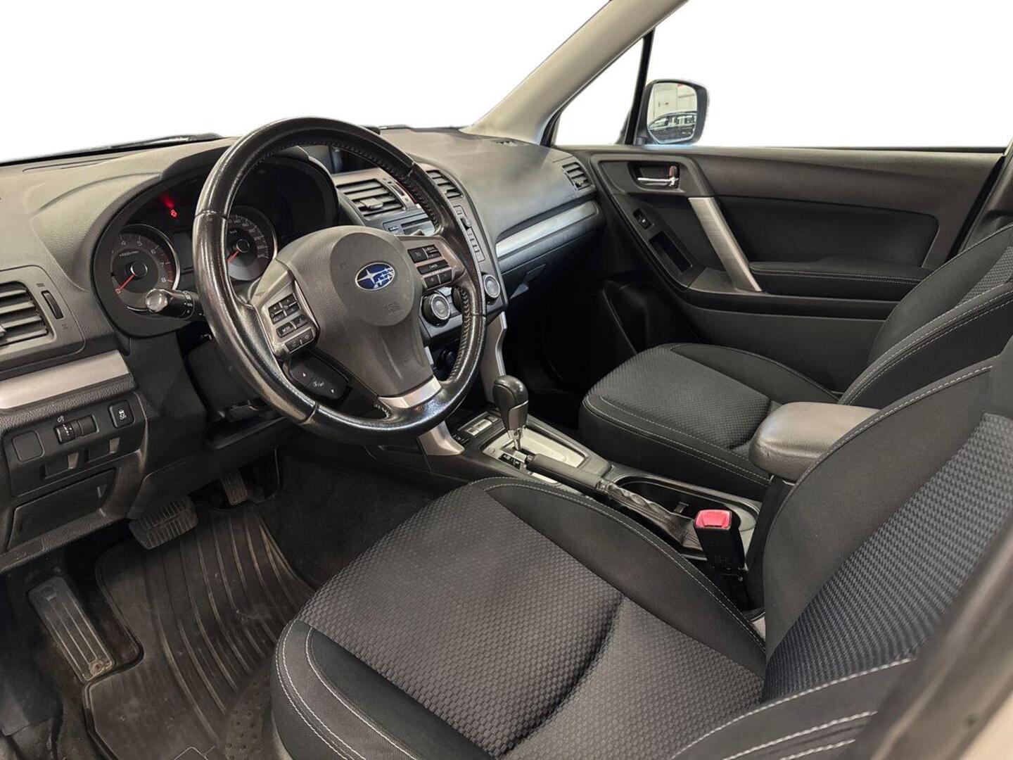 SUBARU Forester 2013