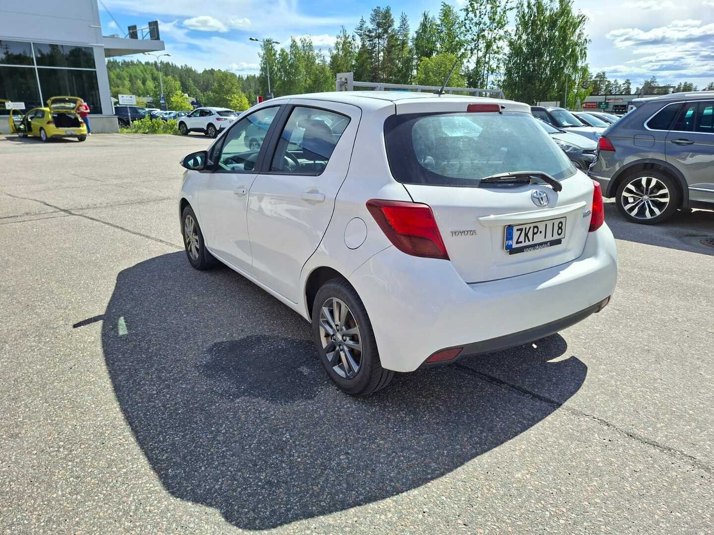 TOYOTA Yaris 2015