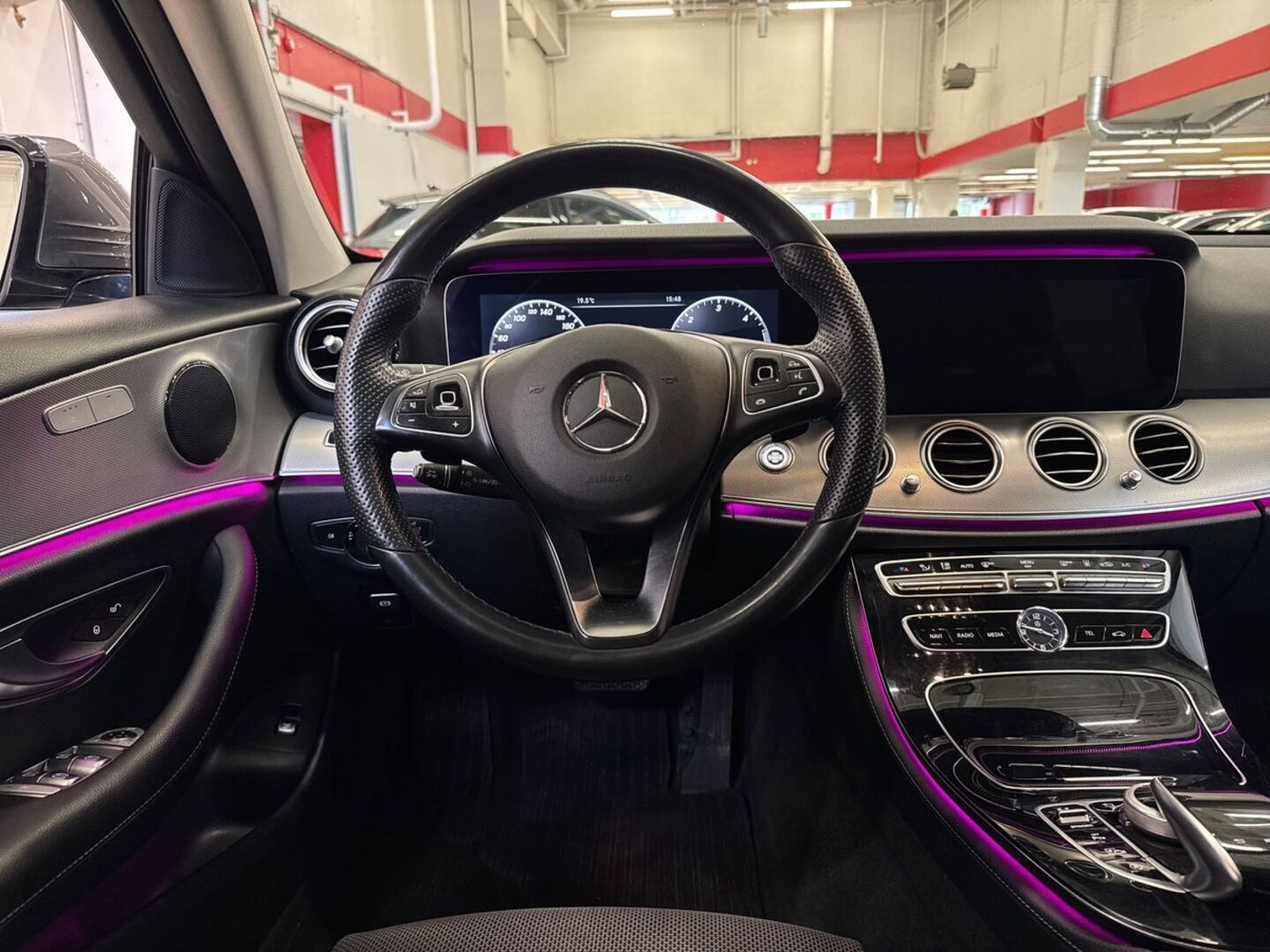 MERCEDES-BENZ E 2016
