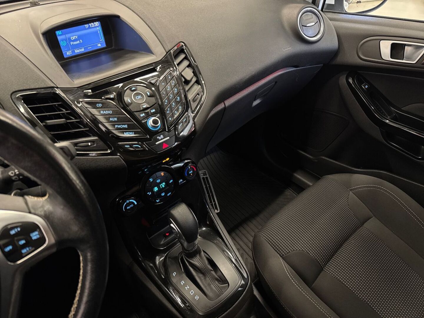 FORD Fiesta 2017