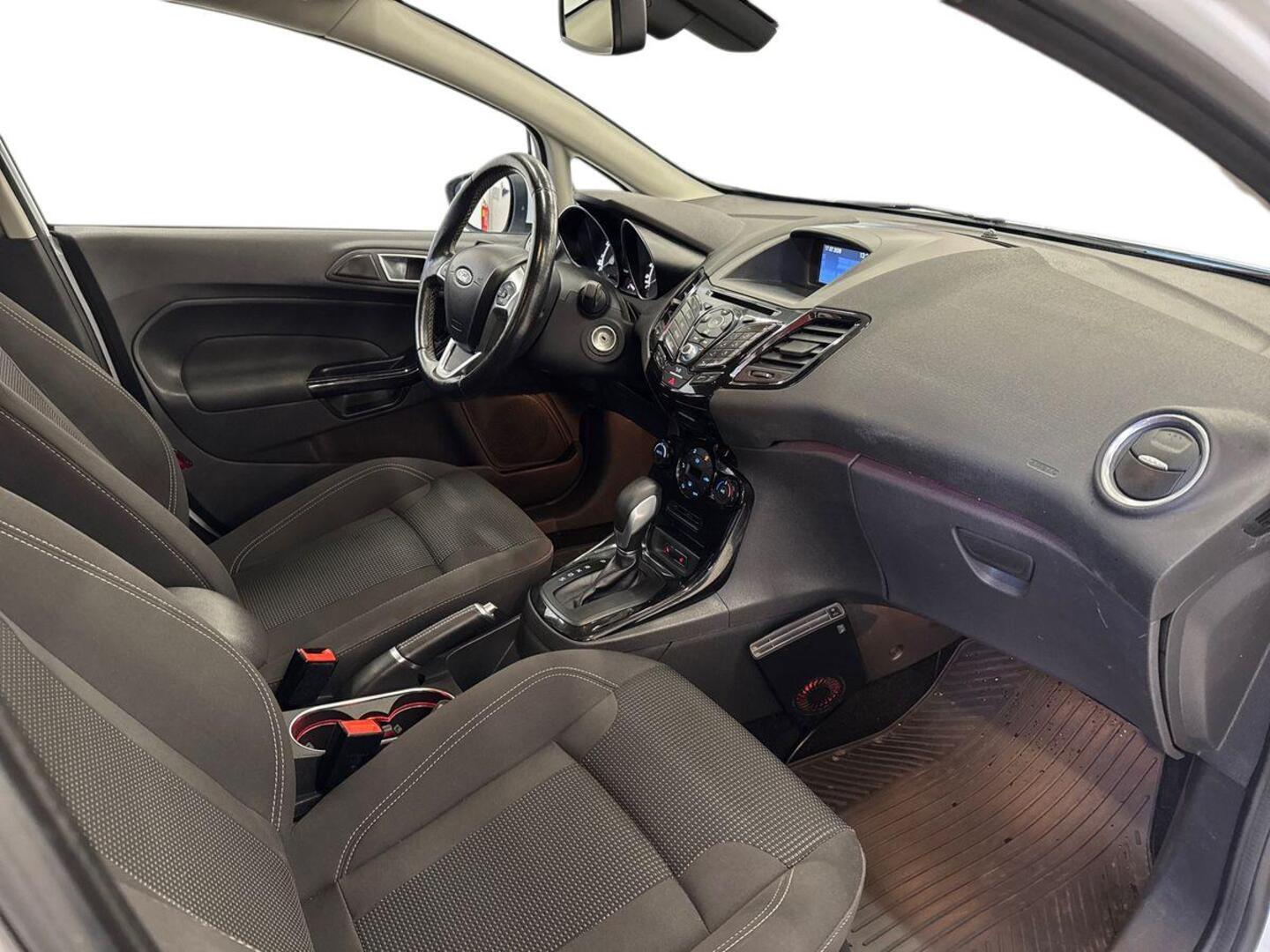 FORD Fiesta 2017