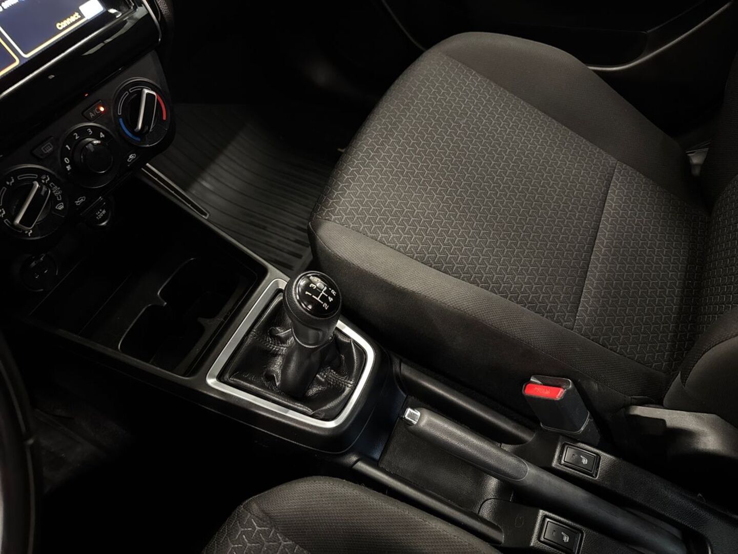 SUZUKI Swift 20