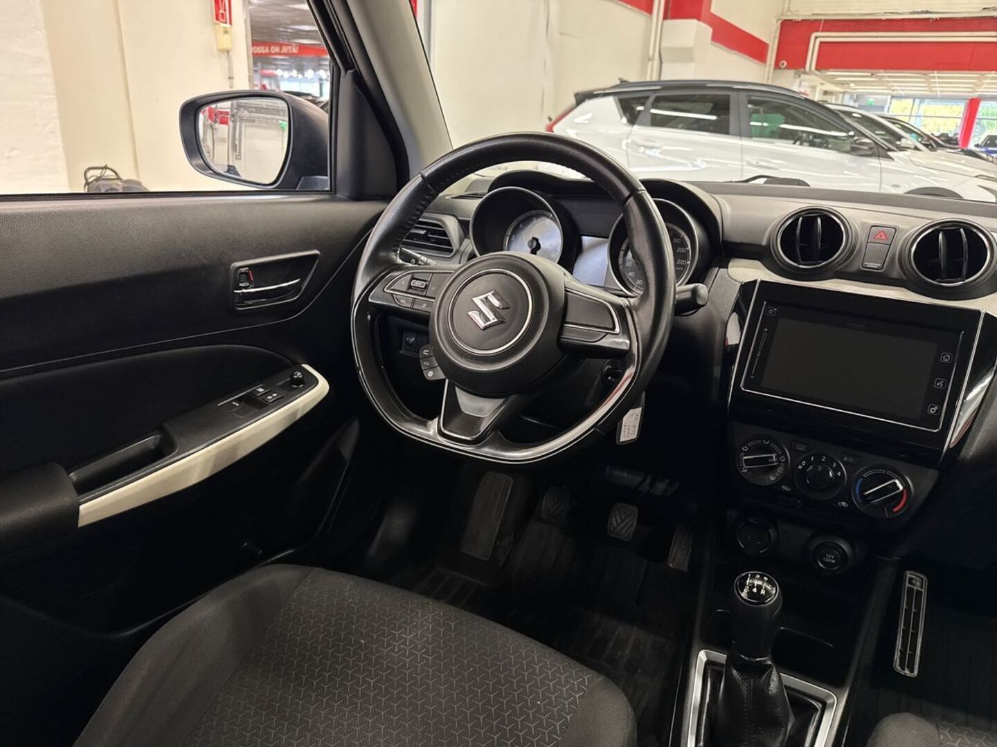 SUZUKI Swift 22