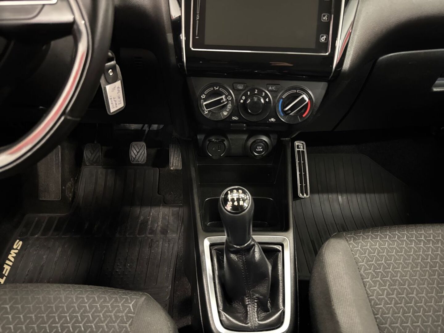 SUZUKI Swift 24