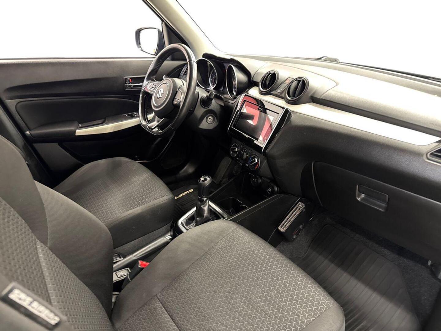 SUZUKI Swift 7