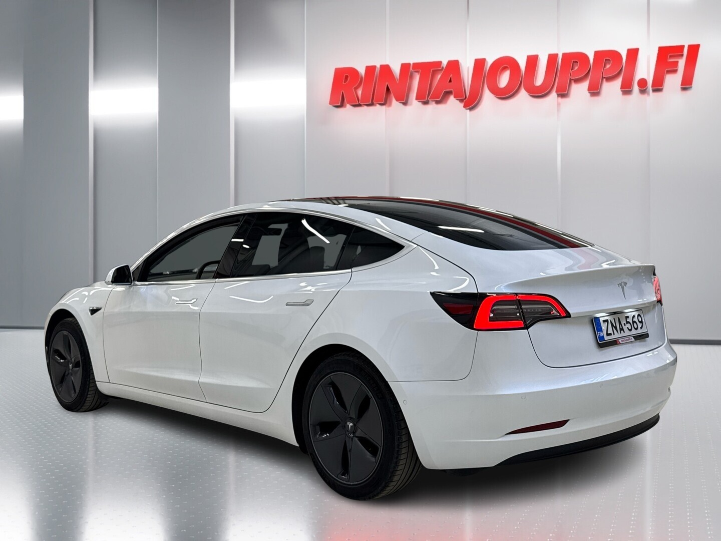 TESLA Model 3 2020