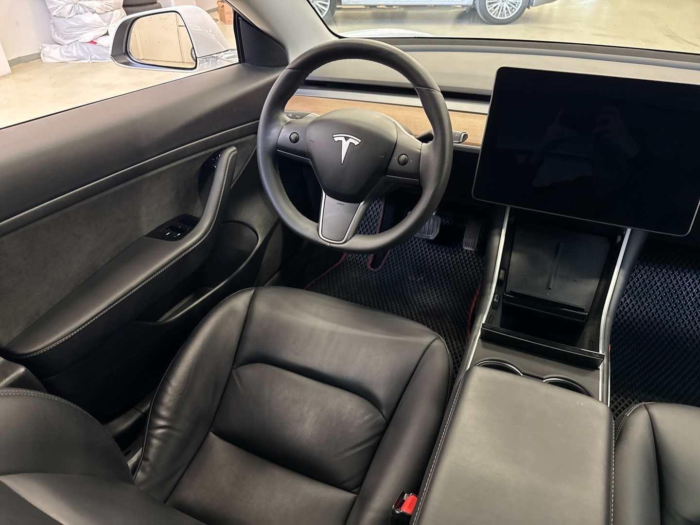 TESLA Model 3 2020