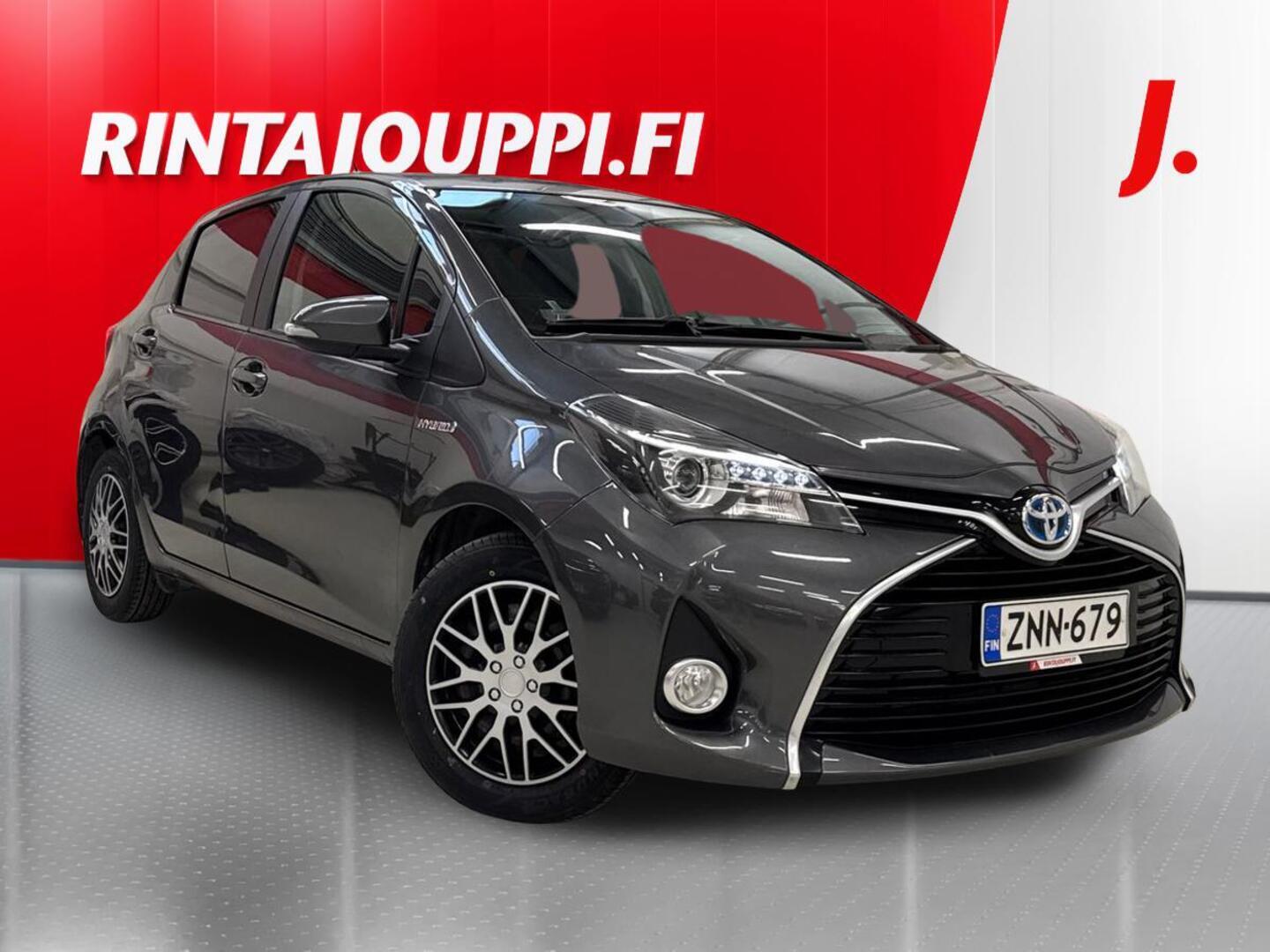 TOYOTA Yaris 2015