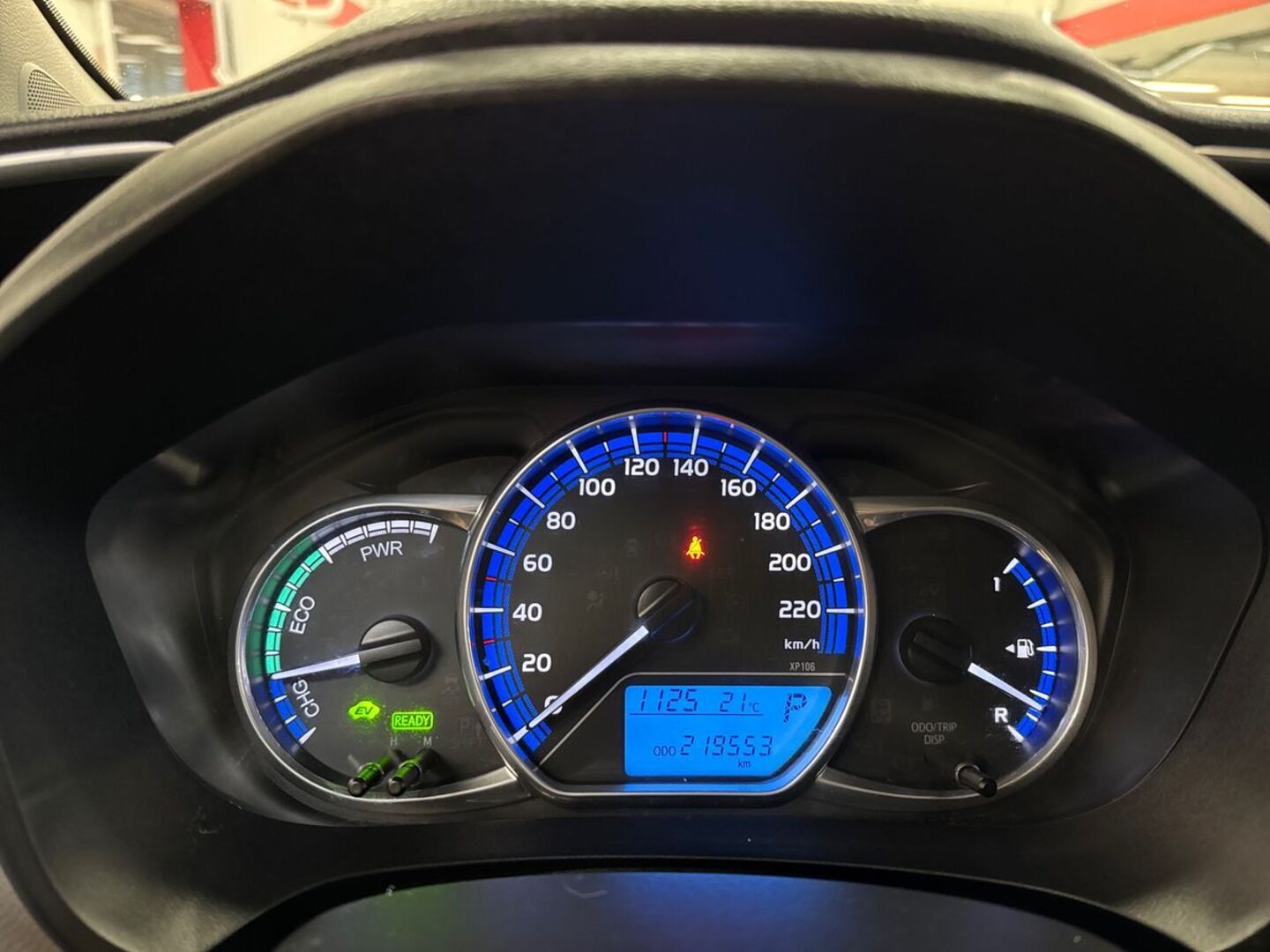 TOYOTA Yaris 2015