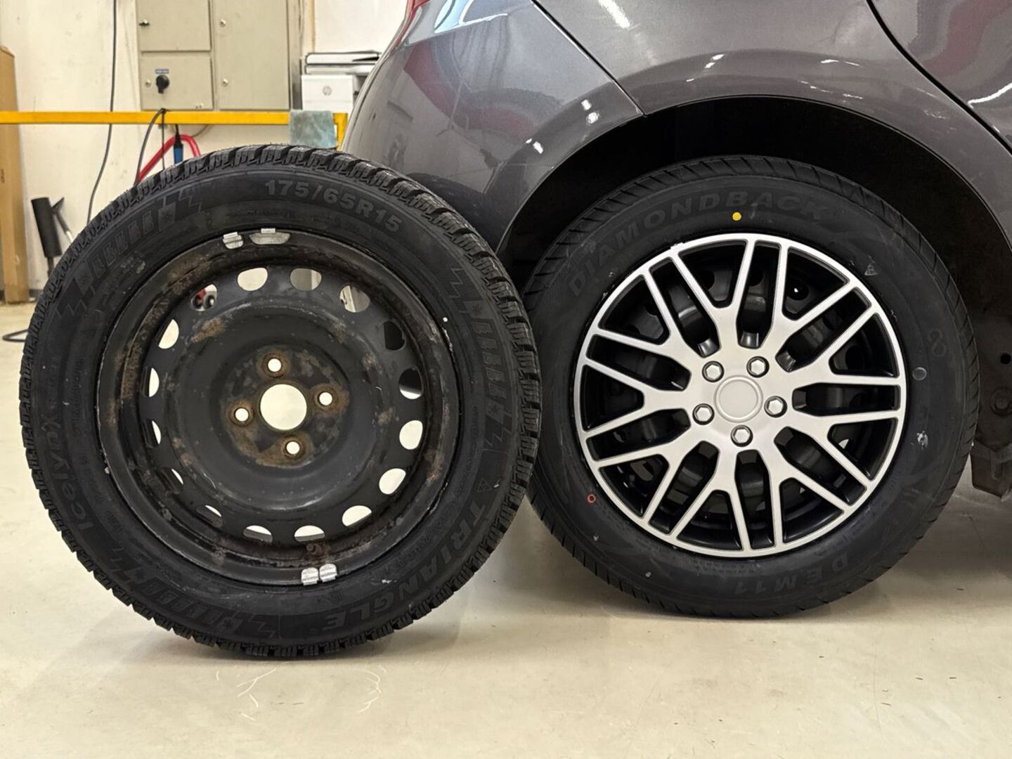 TOYOTA Yaris 2015