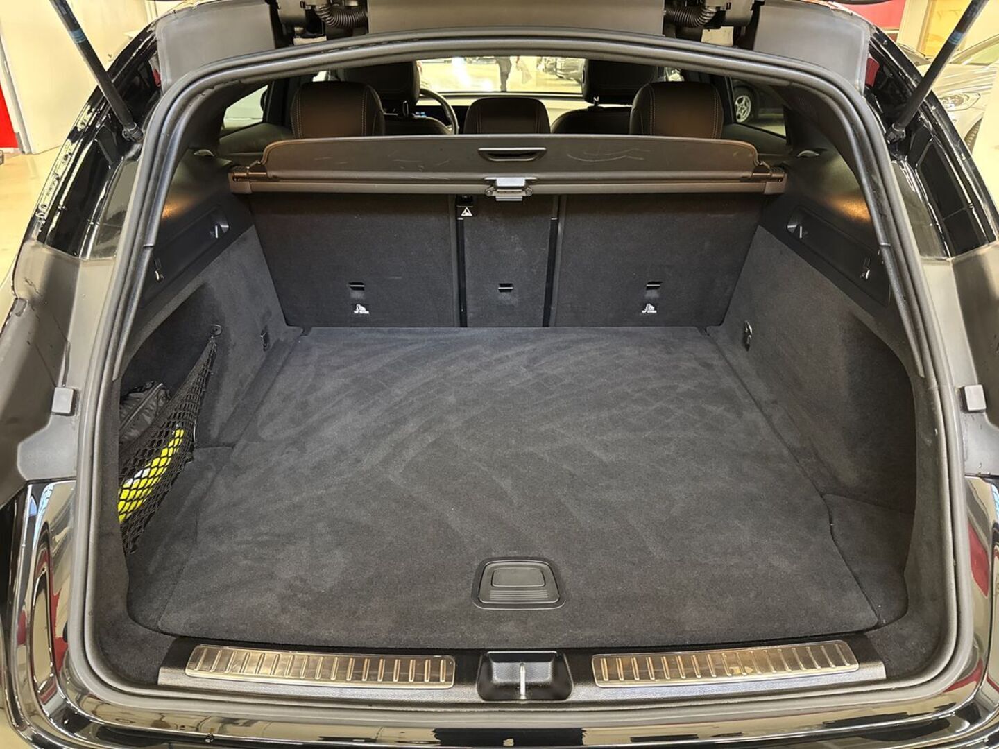 MERCEDES-BENZ EQC 2022