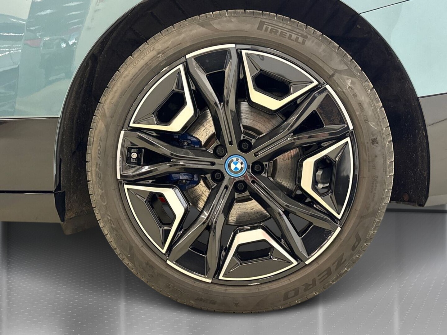 BMW iX 2021